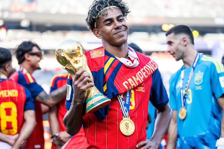 Lamine Yamal Euro World Cup double